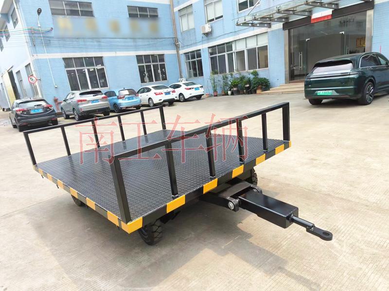 3吨开云·（kaiyun）官方网站 前后护栏固定平板车