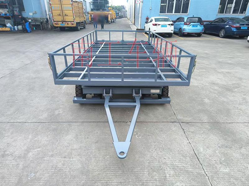 4吨骨架式牵引开云·（kaiyun）官方网站 带下翻护栏工具拖车