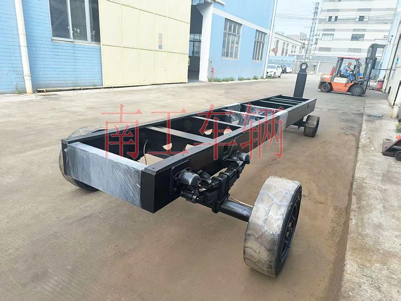 10吨牵引骨架式开云·（kaiyun）官方网站 全挂拖车底盘