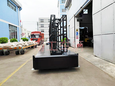 1672910496437308.jpg 2.5T折叠式显示屏LED广告拖车3I.jpg