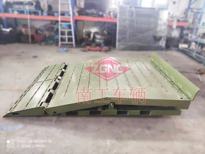 1675145710355091.jpg 25吨移动登车桥 登陆舰梯台3I.jpg