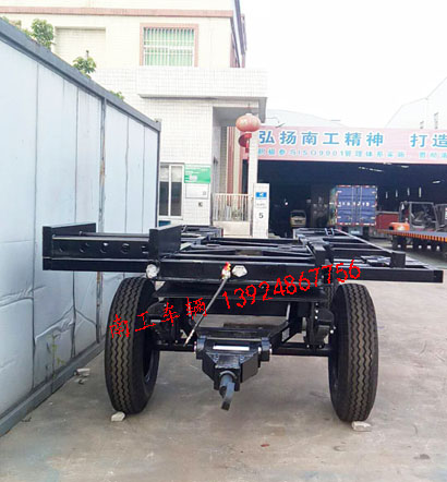 1676858427279834.jpg 8吨交通道路设备专用拖车3I.jpg