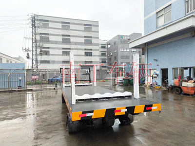 30T重型开云·（kaiyun）官方网站 带活动插装立柱工具拖车4I.jpg