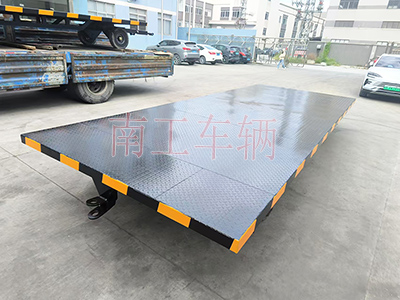 5吨全挂式开云·（kaiyun）官方网站 移动拖车底盘3I.jpg