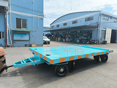 18吨重型开云·（kaiyun）官方网站 四个转盘工具拖车1I.jpg