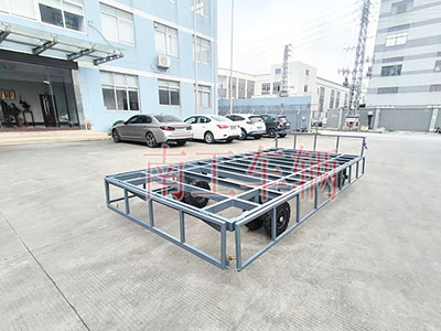 4吨骨架式开云·（kaiyun）官方网站 带下翻护栏工具拖车5I.jpg